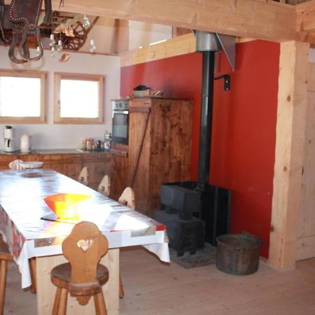 La Case Bed and Breakfast Abondance Exterior foto